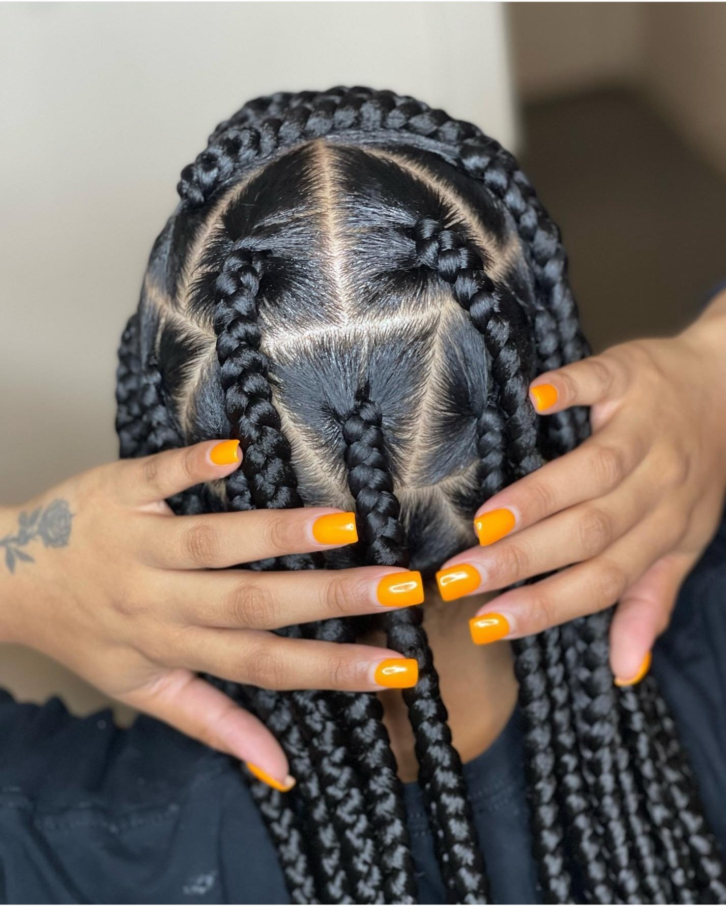 Jumbo-Knotless-Braids_.jpg